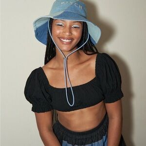 Fashion Brand Company Wench Crop Top Black